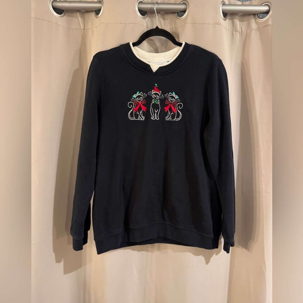 Breckenridge Black Crewneck Sweater with Festive Cat Embroidery